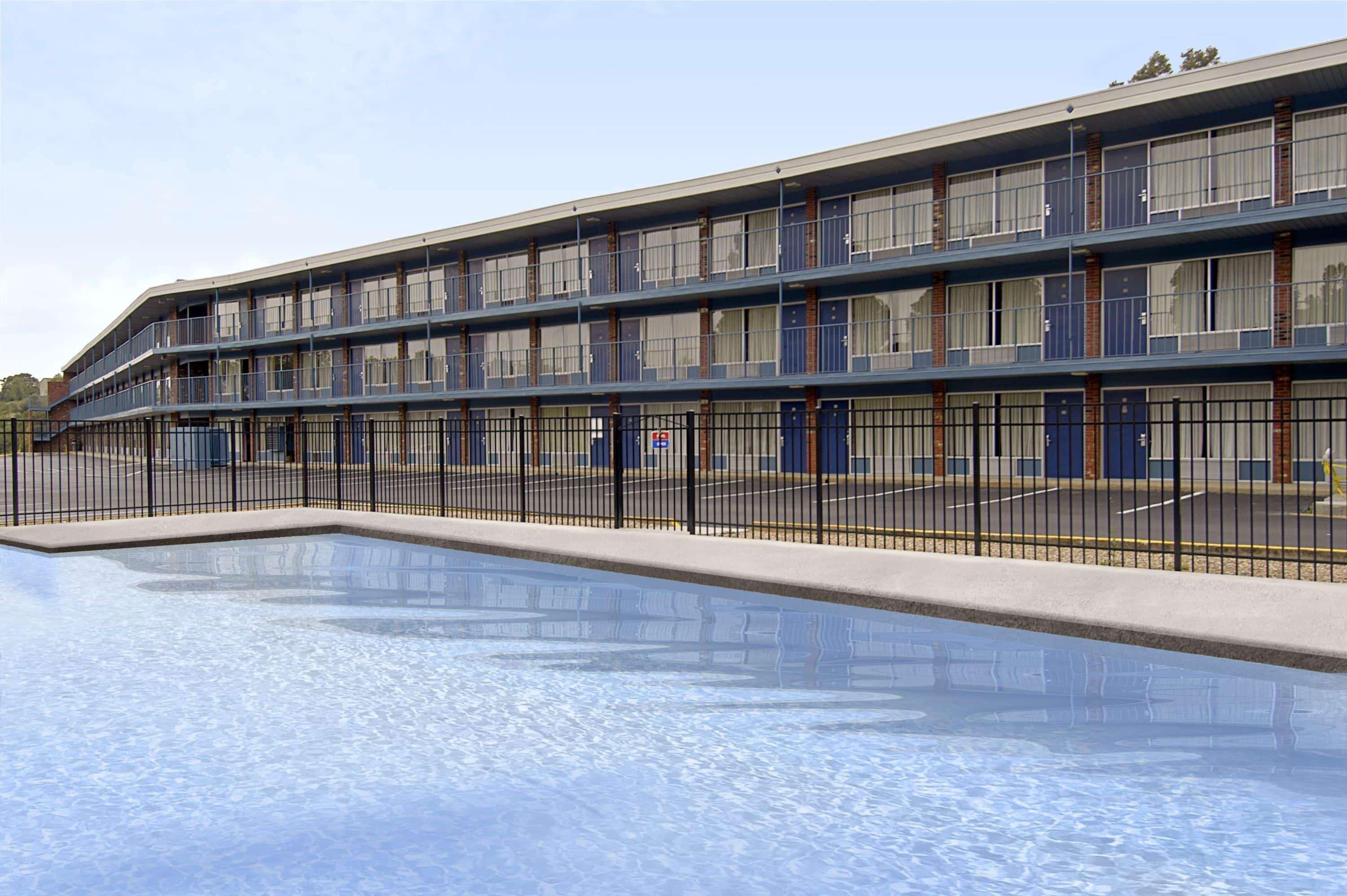 Days Inn By Wyndham Лексингтън Съоръжения снимка